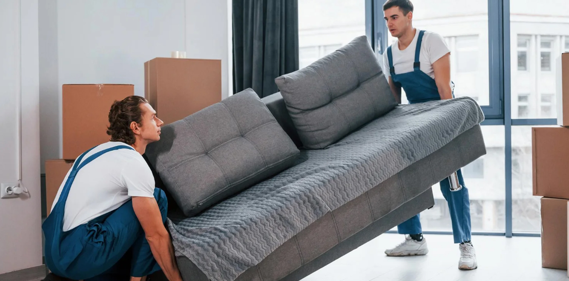 Maniobras seguras para mover muebles pesados Maniobras seguras para mover muebles pesados